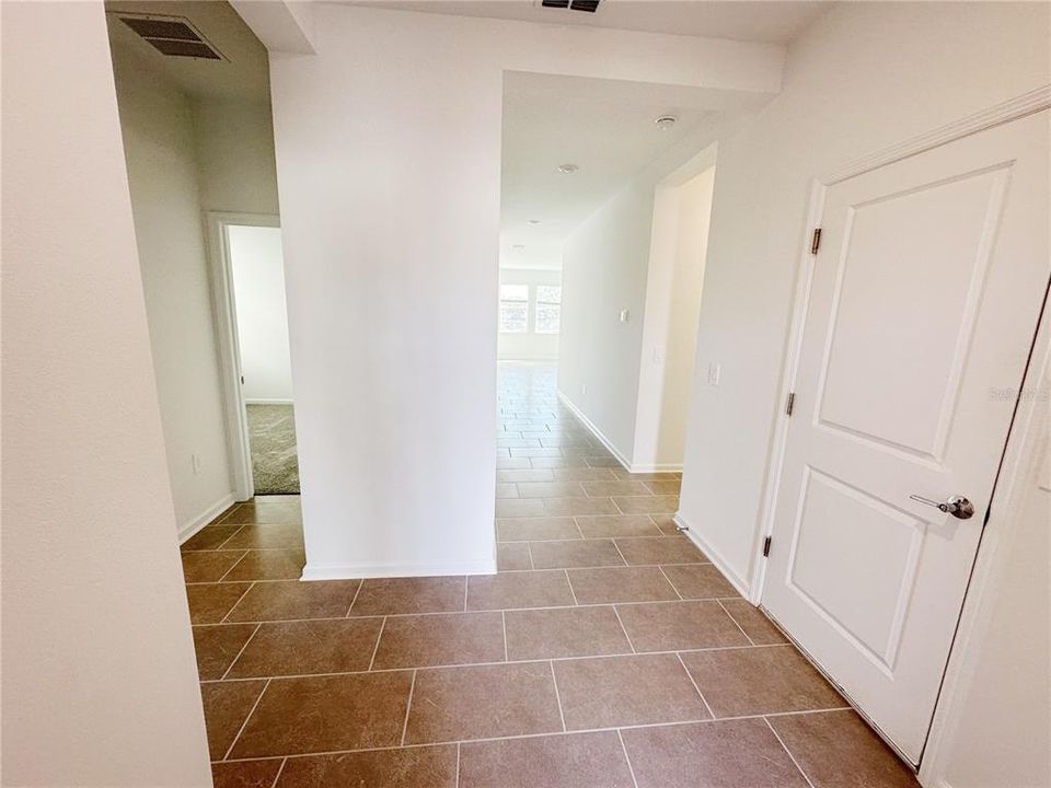 For Rent: $2,100 (4 beds, 2 baths, 1848 Square Feet)