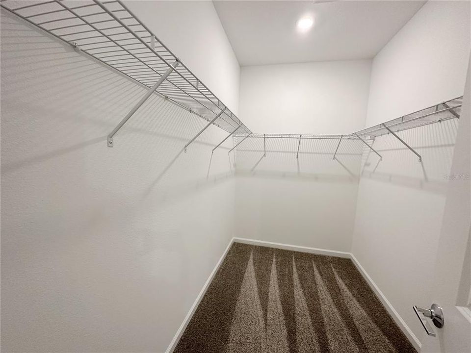 For Rent: $2,100 (4 beds, 2 baths, 1848 Square Feet)