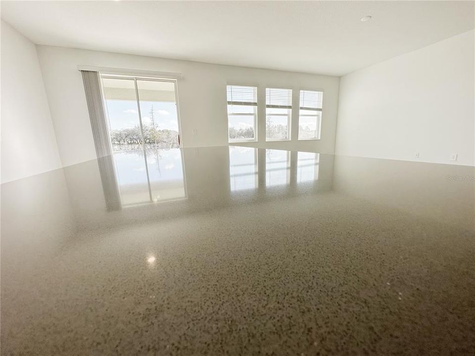 For Rent: $2,100 (4 beds, 2 baths, 1848 Square Feet)