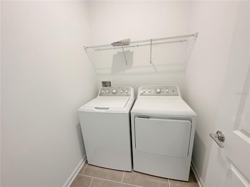 For Rent: $2,100 (4 beds, 2 baths, 1848 Square Feet)