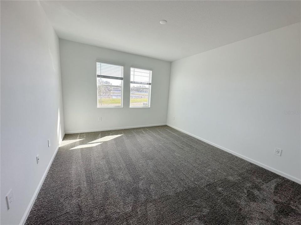 For Rent: $2,100 (4 beds, 2 baths, 1848 Square Feet)