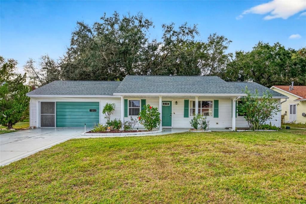 На продажу: $224,900 (2 спален, 2 ванн, 1304 Квадратных фут)