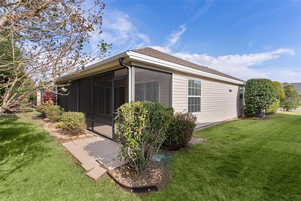 En Venta: $465,000 (3 camas, 2 baños, 1956 Pies cuadrados)