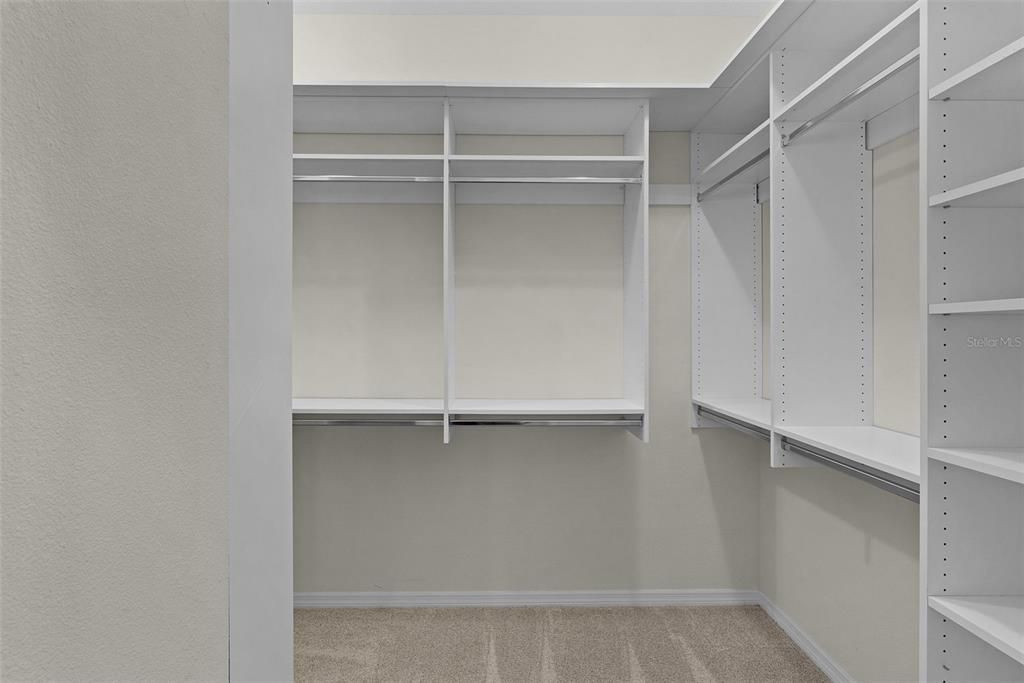 En Venta: $465,000 (3 camas, 2 baños, 1956 Pies cuadrados)