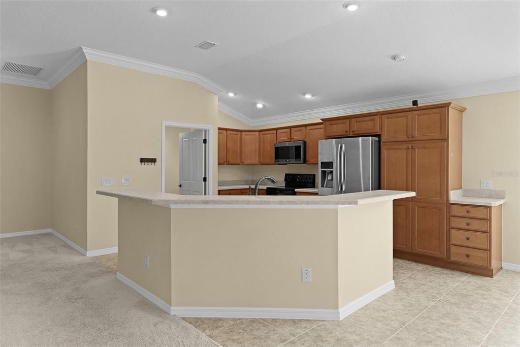 En Venta: $465,000 (3 camas, 2 baños, 1956 Pies cuadrados)