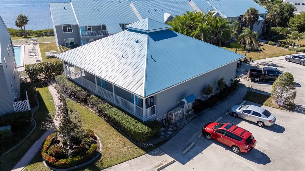 待售: $229,900 (1 贝兹, 1 浴室, 798 平方英尺)