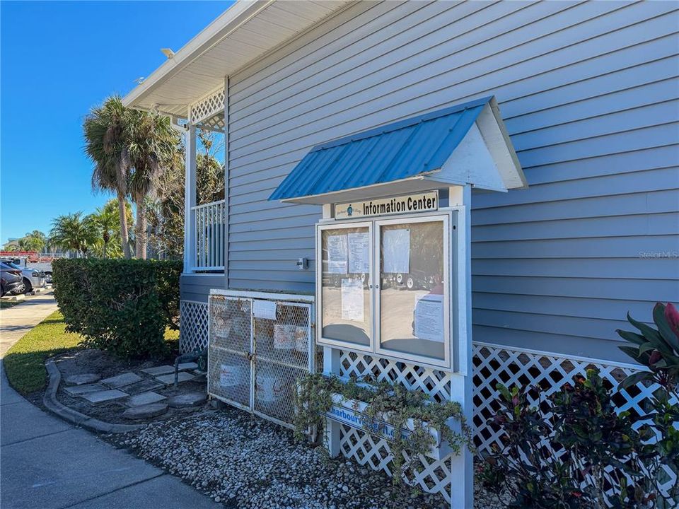 待售: $229,900 (1 贝兹, 1 浴室, 798 平方英尺)