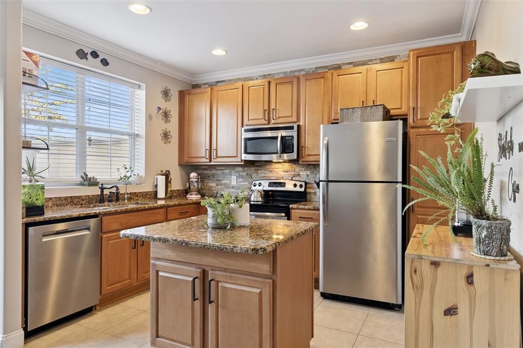 En Venta: $278,777 (4 camas, 3 baños, 1950 Pies cuadrados)