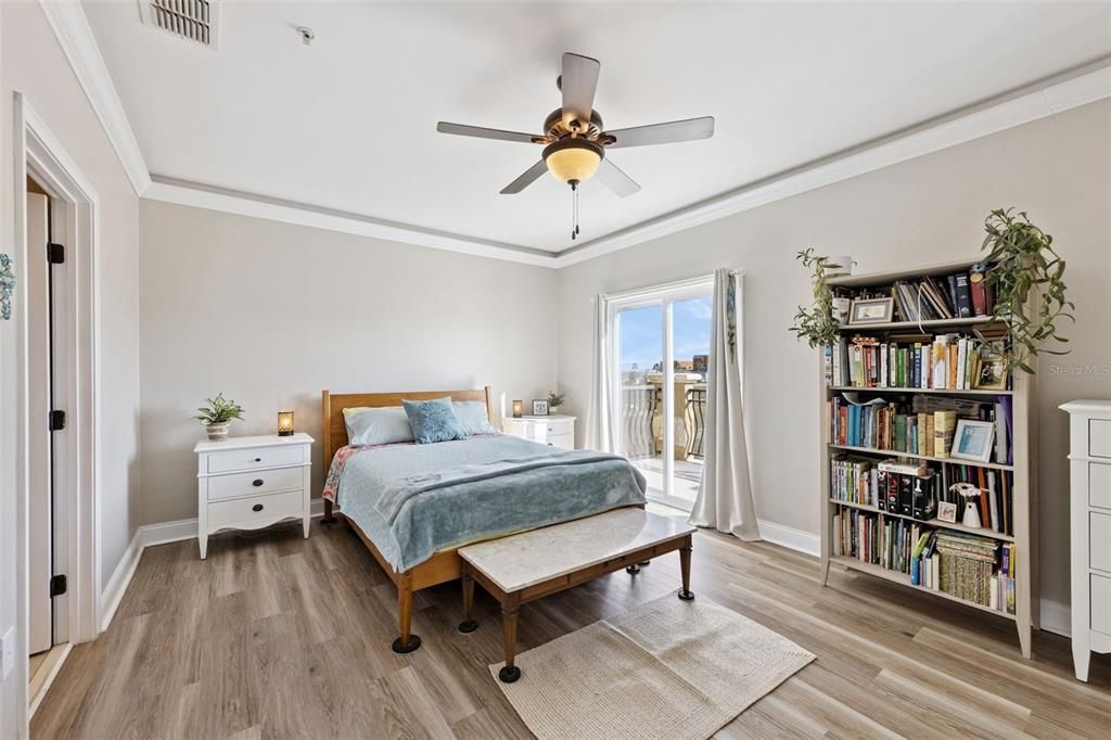 En Venta: $278,777 (4 camas, 3 baños, 1950 Pies cuadrados)