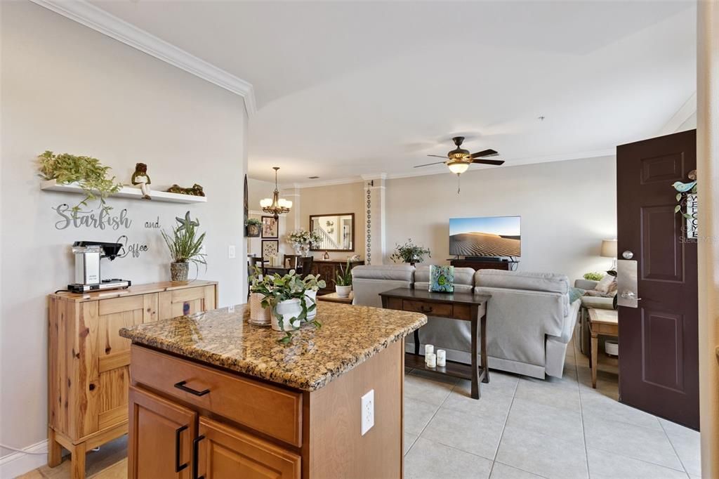 En Venta: $278,777 (4 camas, 3 baños, 1950 Pies cuadrados)