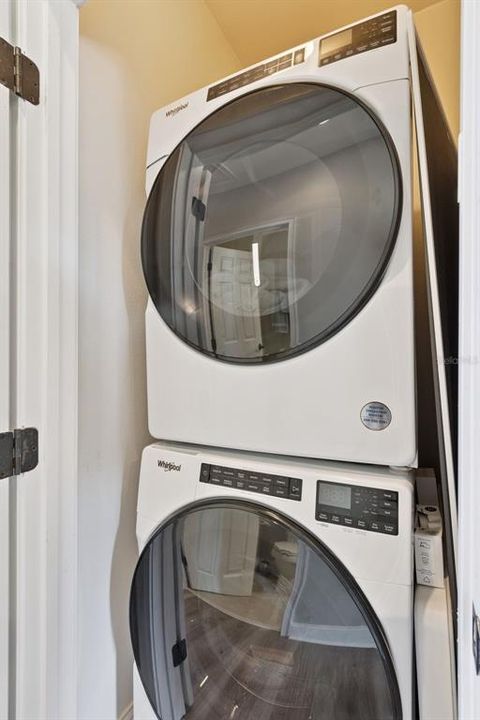 En Venta: $278,777 (4 camas, 3 baños, 1950 Pies cuadrados)