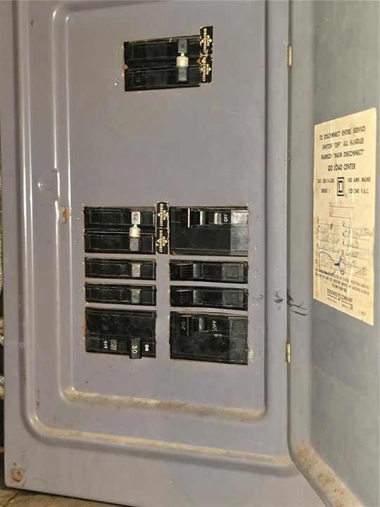 待售: $160,000 (2 贝兹, 1 浴室, 775 平方英尺)