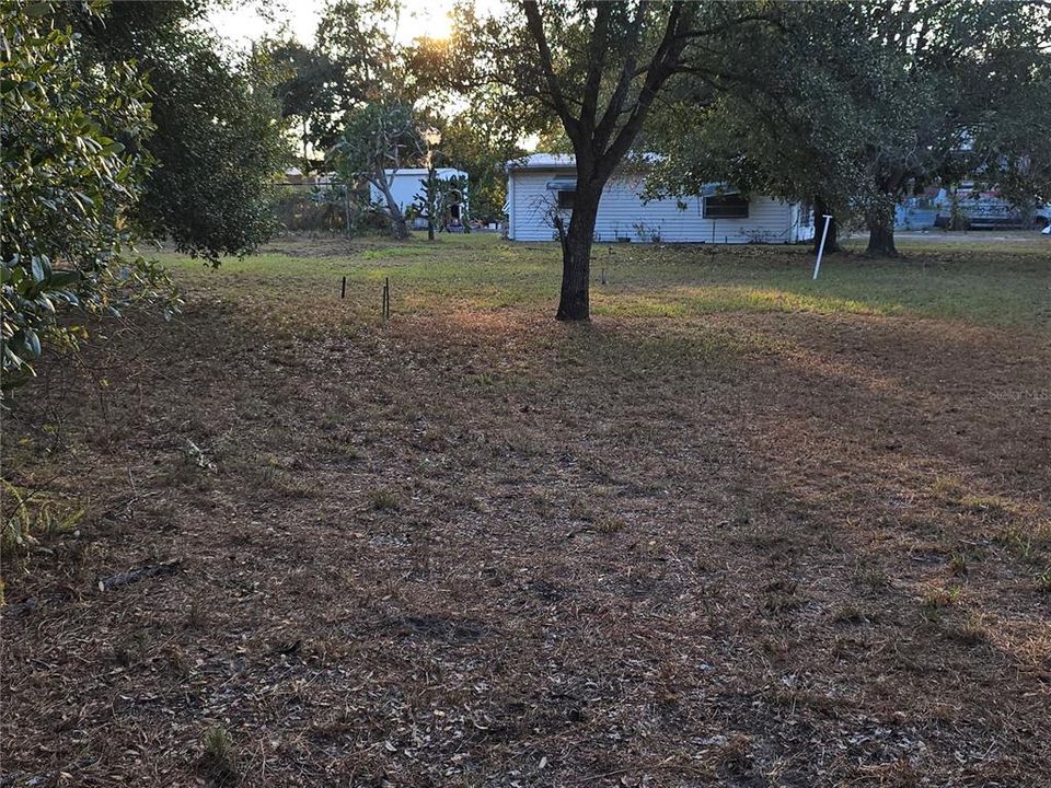 待售: $160,000 (2 贝兹, 1 浴室, 775 平方英尺)