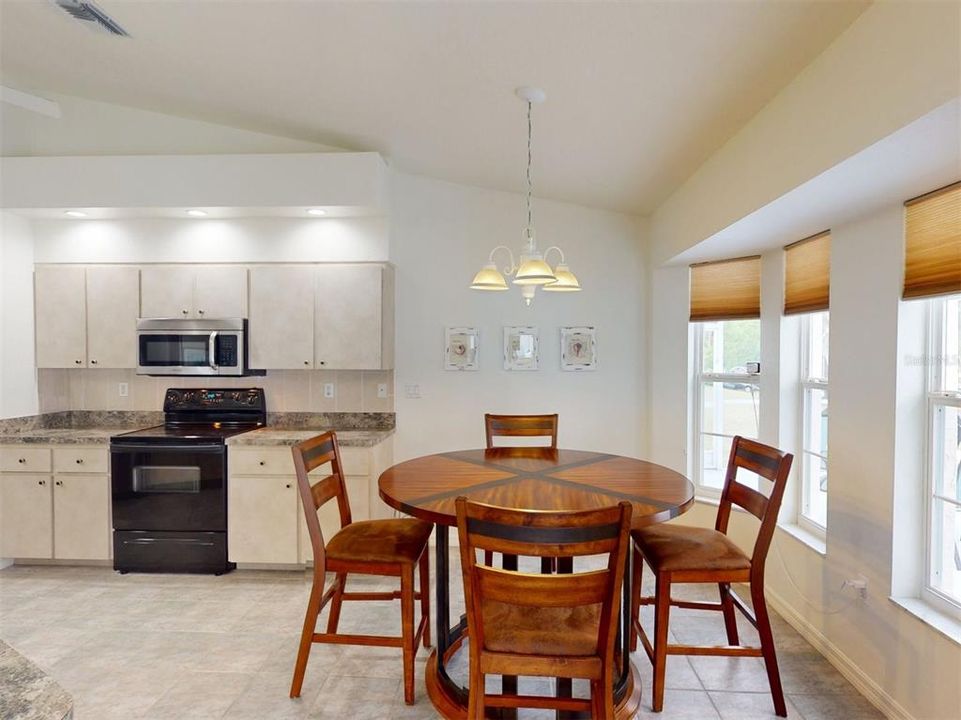 待售: $349,900 (3 贝兹, 2 浴室, 1466 平方英尺)