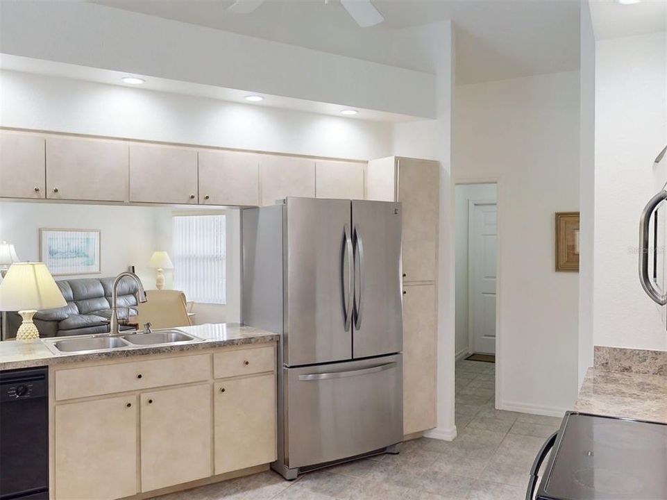 待售: $349,900 (3 贝兹, 2 浴室, 1466 平方英尺)