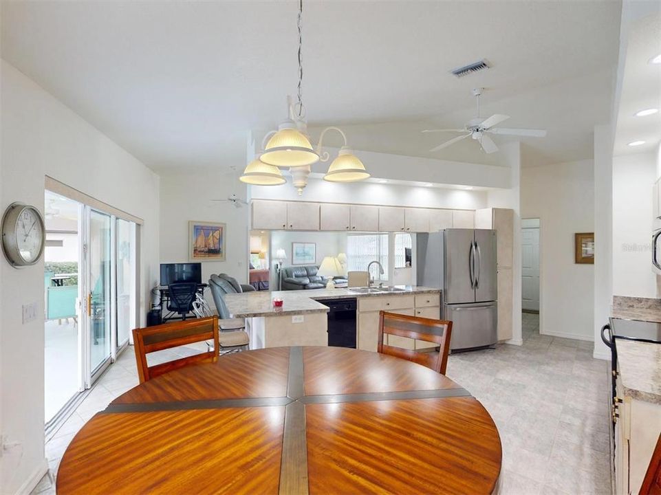 待售: $349,900 (3 贝兹, 2 浴室, 1466 平方英尺)