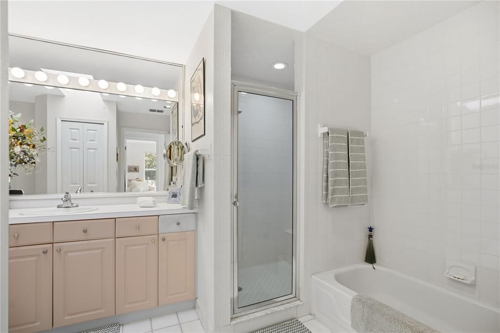 For Sale: $885,000 (2 beds, 1 baths, 2115 Square Feet)