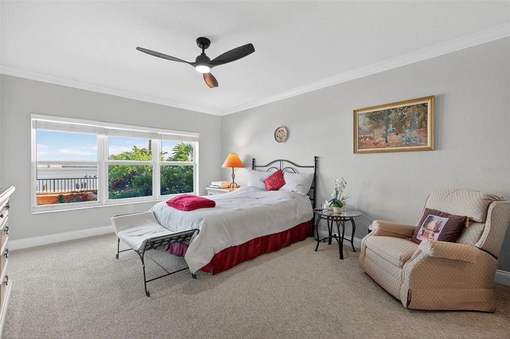 На продажу: $1,550,000 (3 спален, 3 ванн, 2350 Квадратных фут)