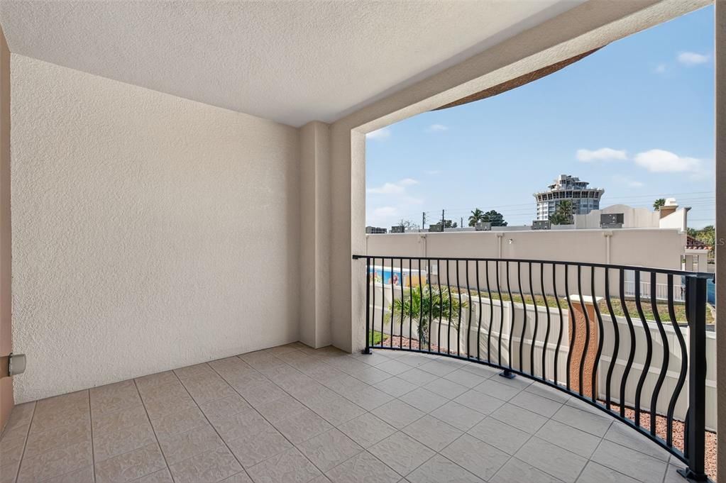 На продажу: $1,550,000 (3 спален, 3 ванн, 2350 Квадратных фут)