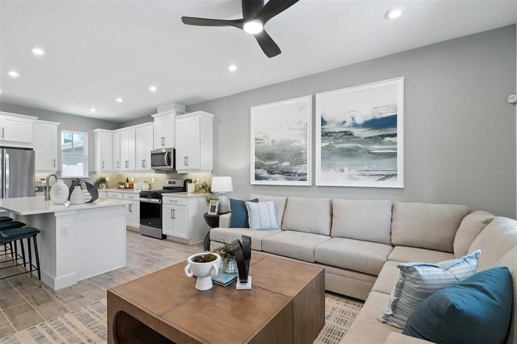 待售: $651,990 (3 贝兹, 2 浴室, 1651 平方英尺)