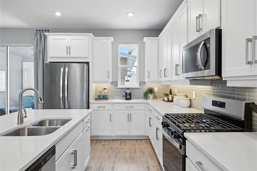 待售: $651,990 (3 贝兹, 2 浴室, 1651 平方英尺)