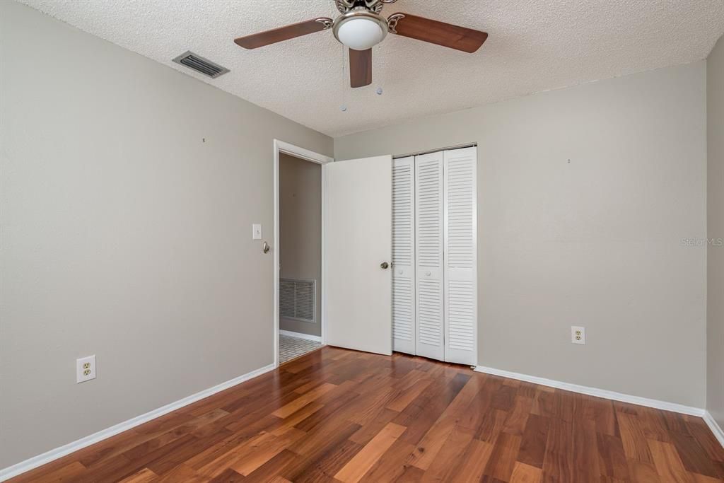 For Rent: $2,495 (4 beds, 2 baths, 1814 Square Feet)