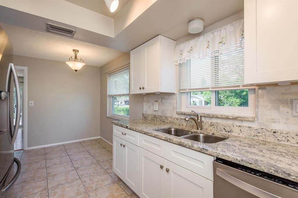 For Rent: $2,495 (4 beds, 2 baths, 1814 Square Feet)