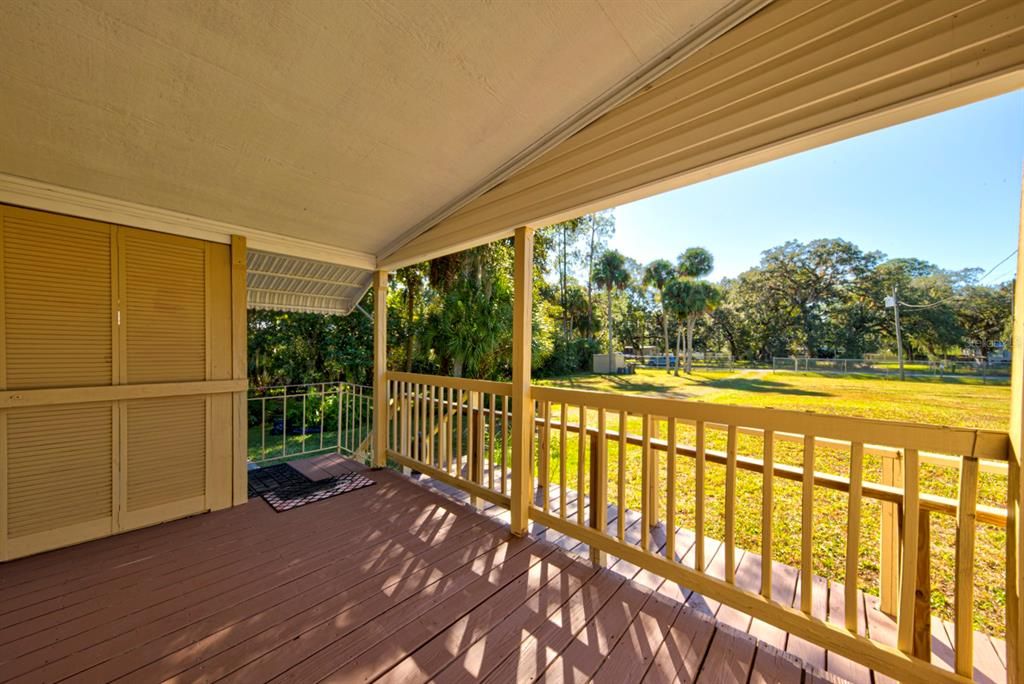 Active With Contract: $314,900 (3 beds, 2 baths, 1624 Square Feet)