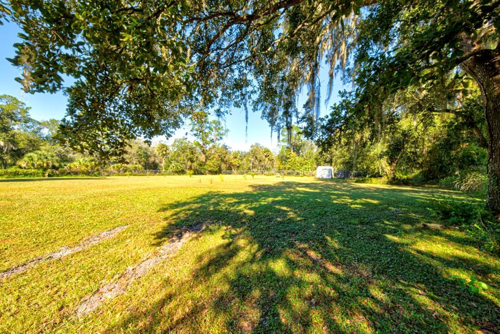 Active With Contract: $314,900 (3 beds, 2 baths, 1624 Square Feet)