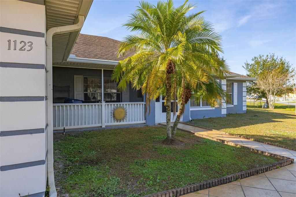 For Sale: $300,000 (4 beds, 2 baths, 2259 Square Feet)