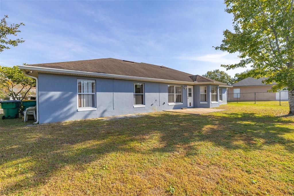 For Sale: $300,000 (4 beds, 2 baths, 2259 Square Feet)