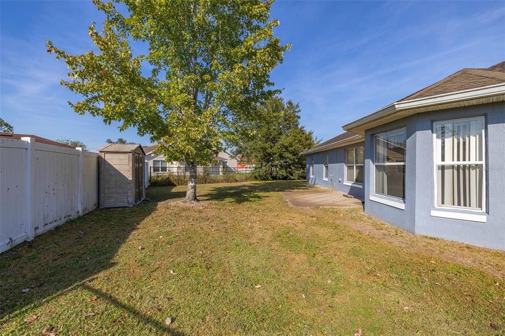 For Sale: $300,000 (4 beds, 2 baths, 2259 Square Feet)