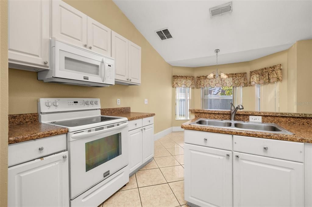 For Sale: $300,000 (4 beds, 2 baths, 2259 Square Feet)