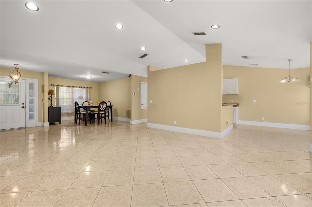 For Sale: $300,000 (4 beds, 2 baths, 2259 Square Feet)