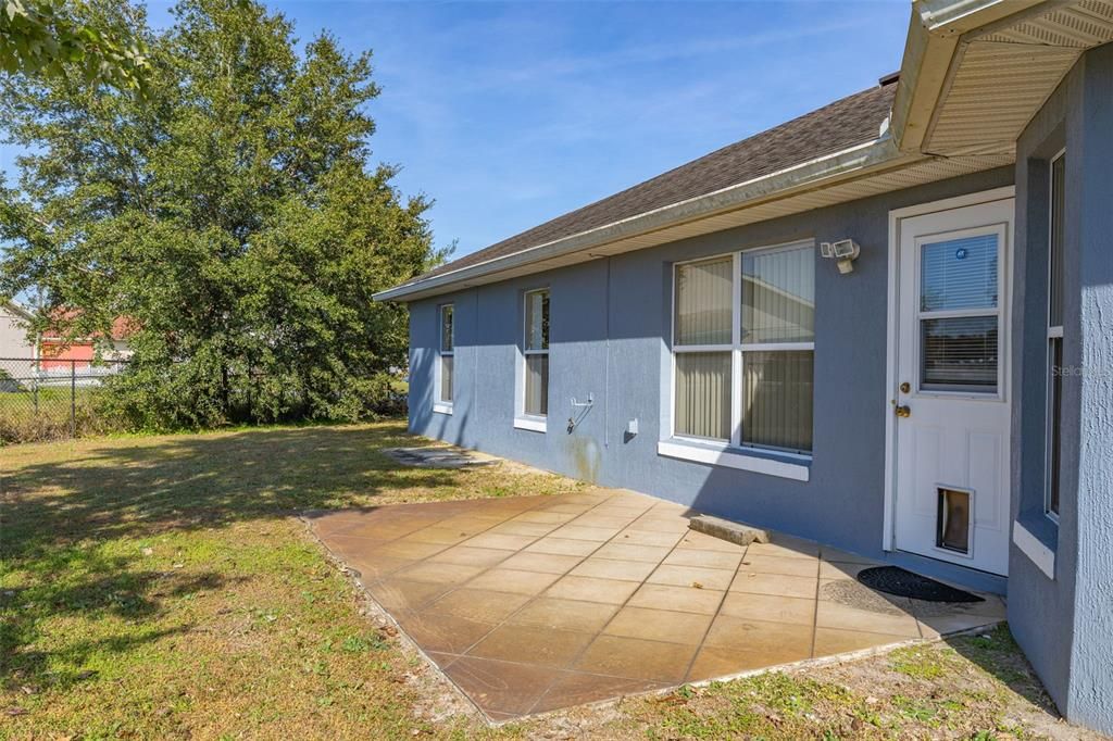 For Sale: $300,000 (4 beds, 2 baths, 2259 Square Feet)