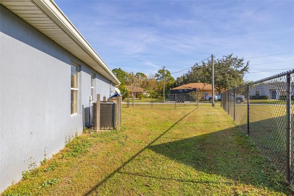 For Sale: $300,000 (4 beds, 2 baths, 2259 Square Feet)