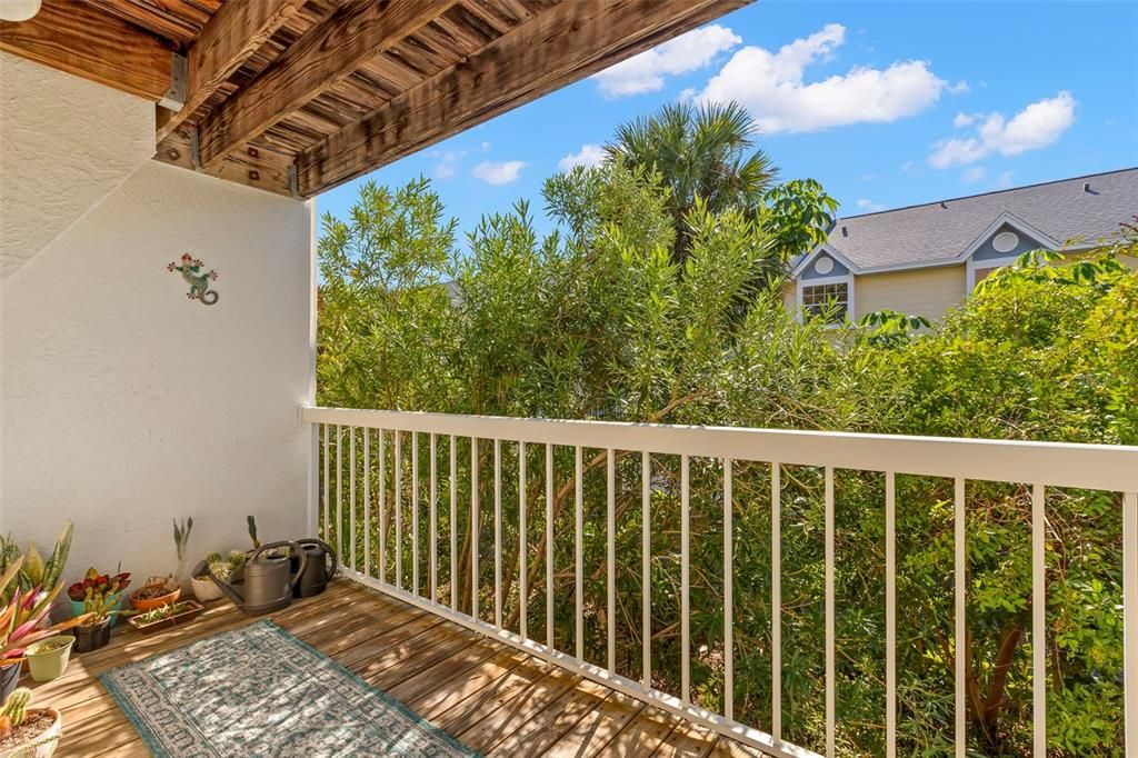 For Sale: $489,000 (3 beds, 3 baths, 1585 Square Feet)