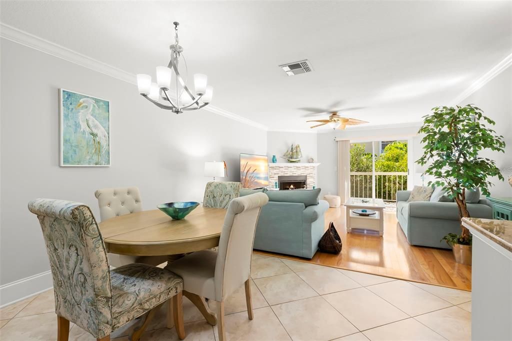 For Sale: $489,000 (3 beds, 3 baths, 1585 Square Feet)