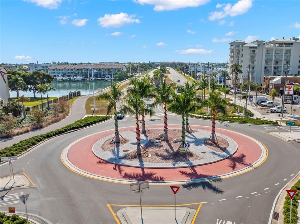 For Sale: $489,000 (3 beds, 3 baths, 1585 Square Feet)