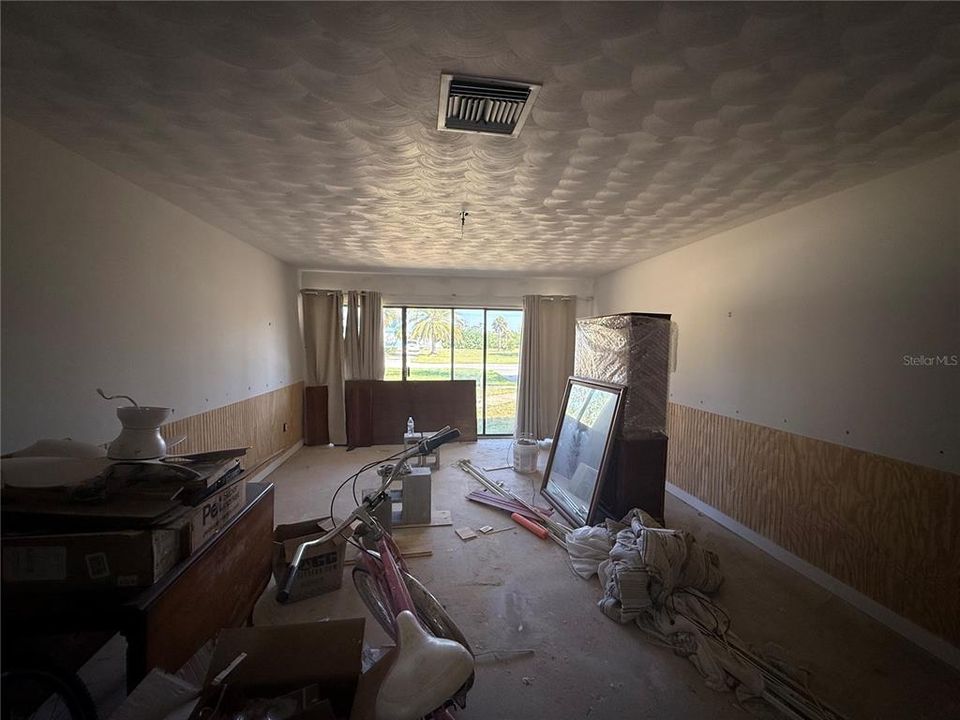 For Sale: $449,900 (4 beds, 3 baths, 3051 Square Feet)