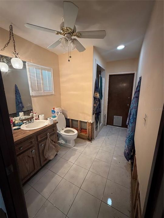 For Sale: $449,900 (4 beds, 3 baths, 3051 Square Feet)