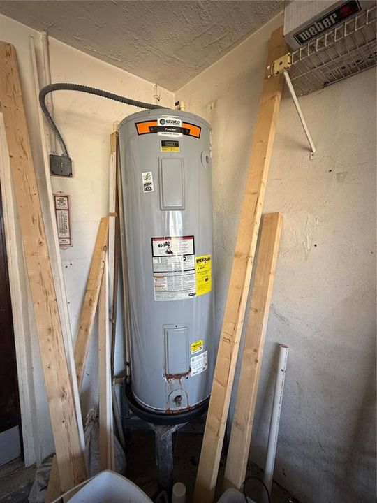 For Sale: $449,900 (4 beds, 3 baths, 3051 Square Feet)