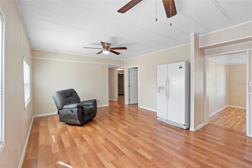 Active With Contract: $185,000 (4 beds, 2 baths, 1560 Square Feet)