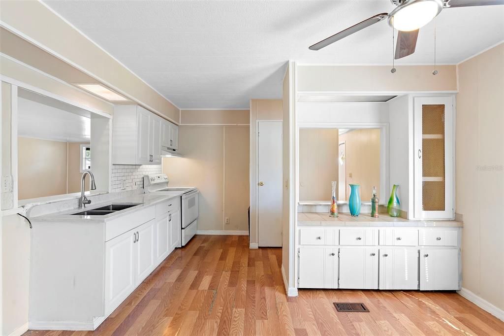 Active With Contract: $185,000 (4 beds, 2 baths, 1560 Square Feet)