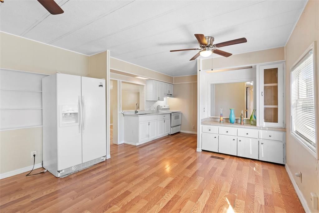 Active With Contract: $185,000 (4 beds, 2 baths, 1560 Square Feet)