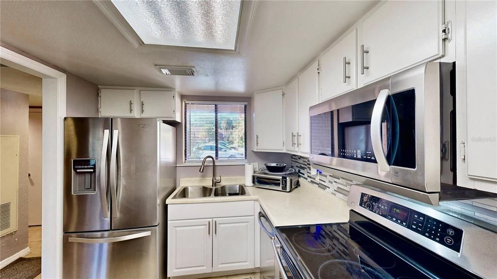 待售: $225,000 (2 贝兹, 2 浴室, 1120 平方英尺)