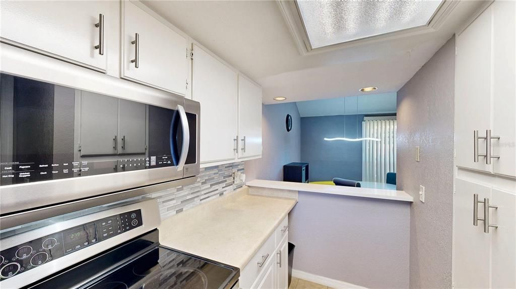 待售: $225,000 (2 贝兹, 2 浴室, 1120 平方英尺)