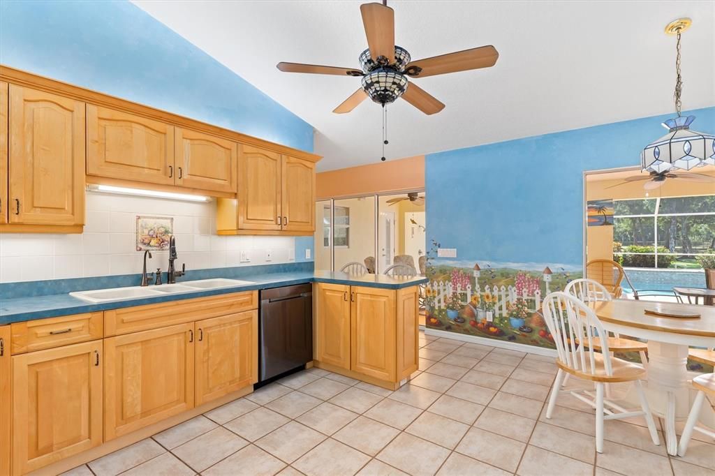 En Venta: $1,431,000 (4 camas, 4 baños, 2781 Pies cuadrados)