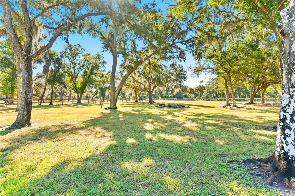 En Venta: $1,431,000 (4 camas, 4 baños, 2781 Pies cuadrados)