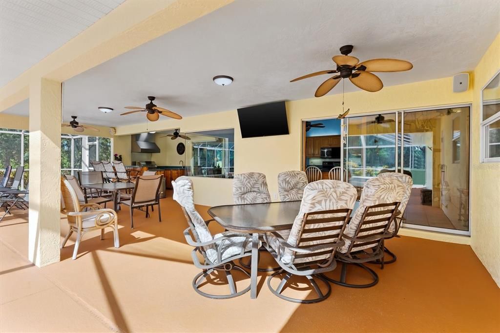 En Venta: $1,431,000 (4 camas, 4 baños, 2781 Pies cuadrados)